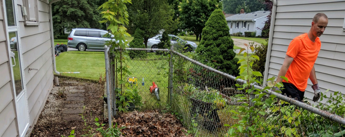Yard Waste Removal and General Yard Clean Up Services Mentor, Ohio